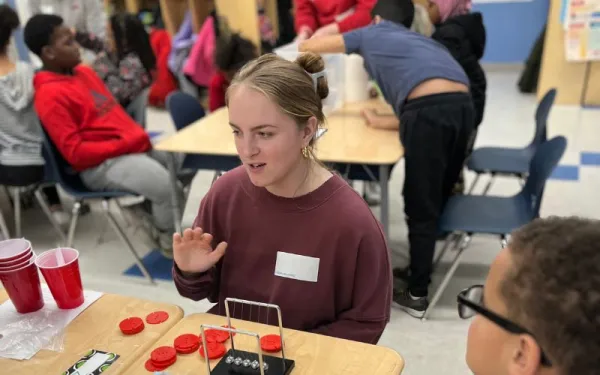 WOW Volunteering working with elementary students